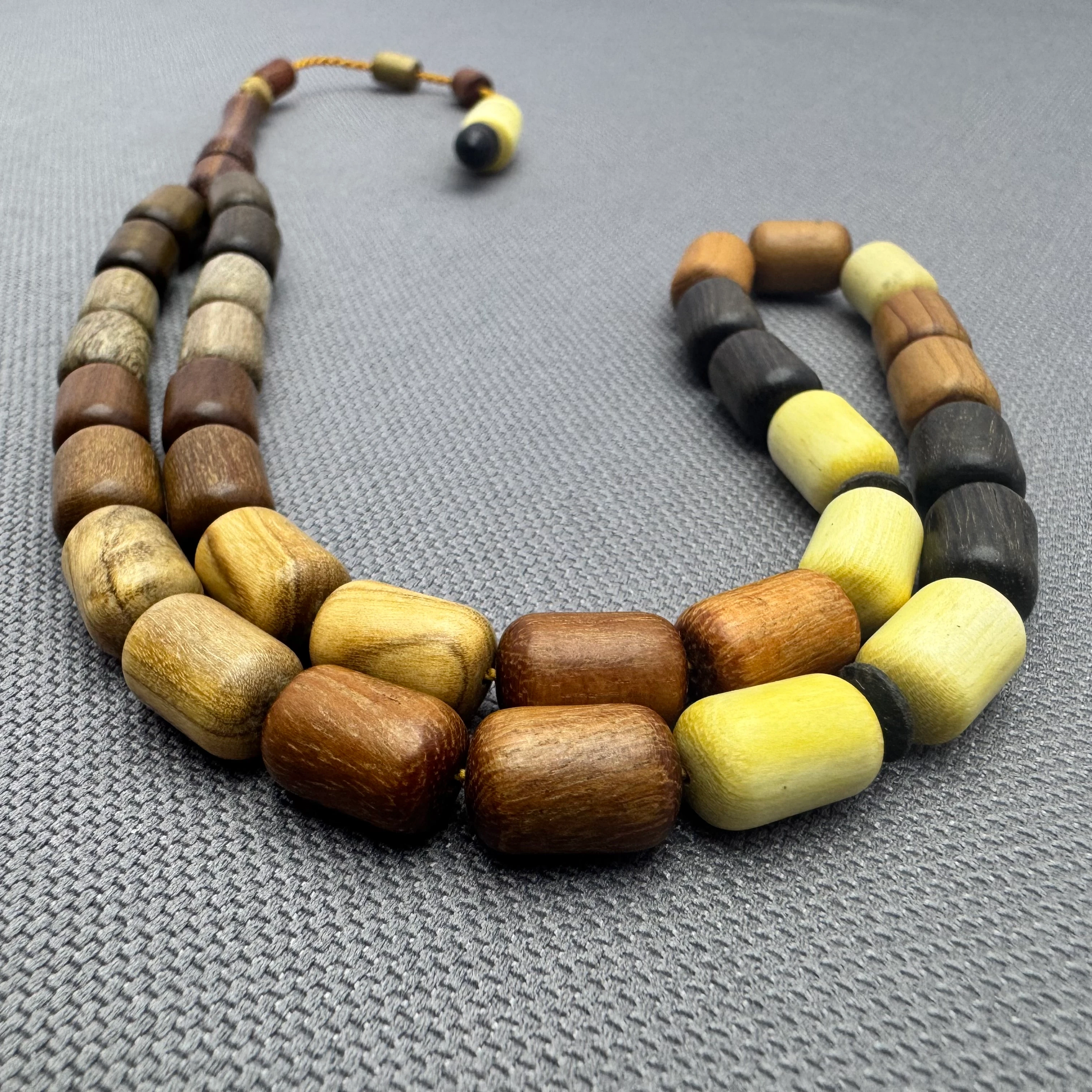 Orjinal Usta İşçilikli Kapsül Kesim Karışık Ağaç Tesbih 